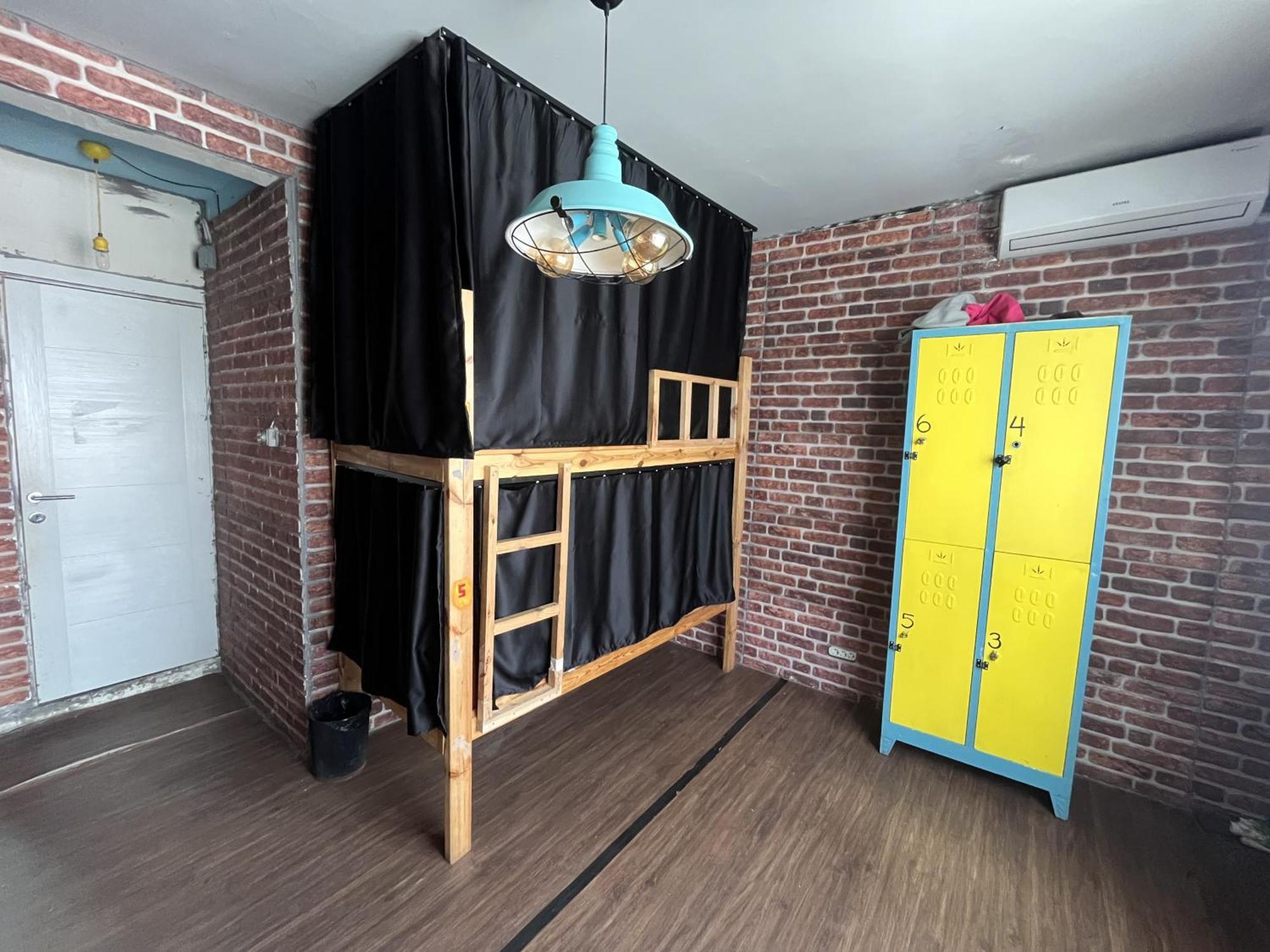 Lola Backpacker'S Hostel อิสตันบูล ภายนอก รูปภาพ